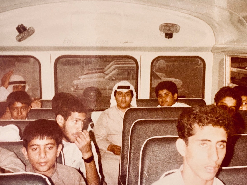حافلة المدرسة