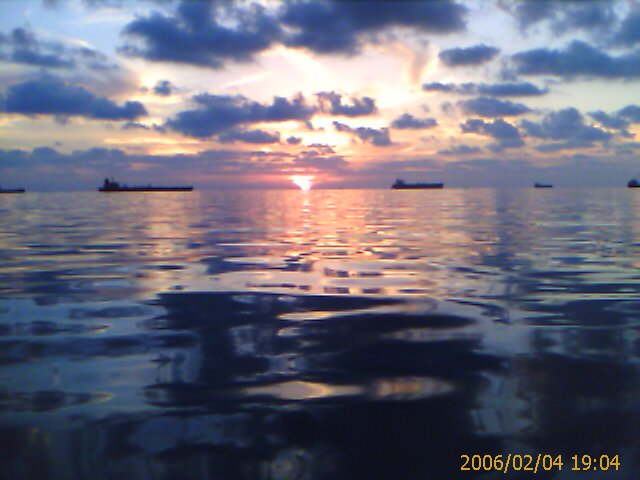 خيوط الغروب